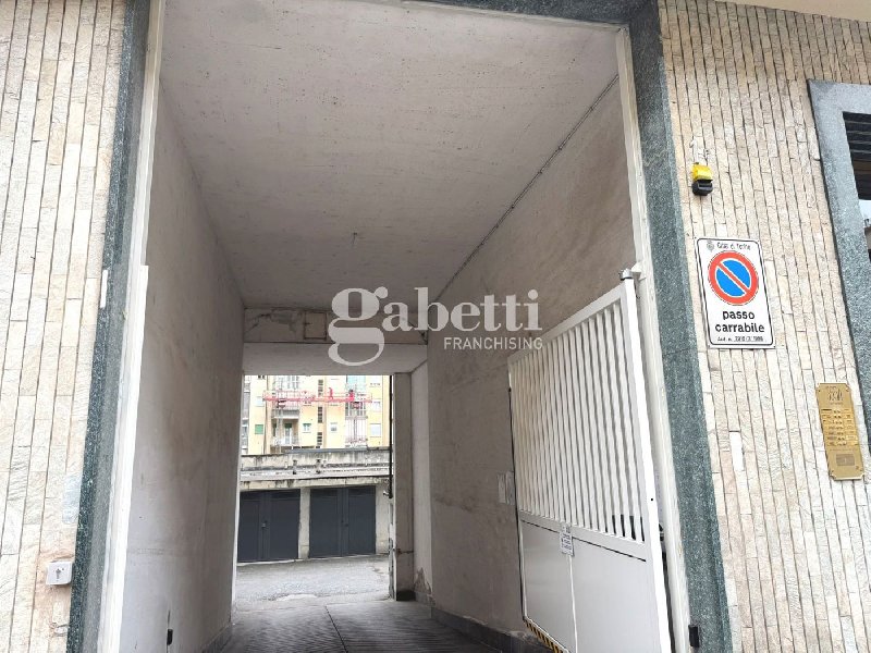 https://www.gabettisantaritapozzostrada.it/Box/Posto auto vendita Torino Corso Peschiera, € 20.000, 15 mq