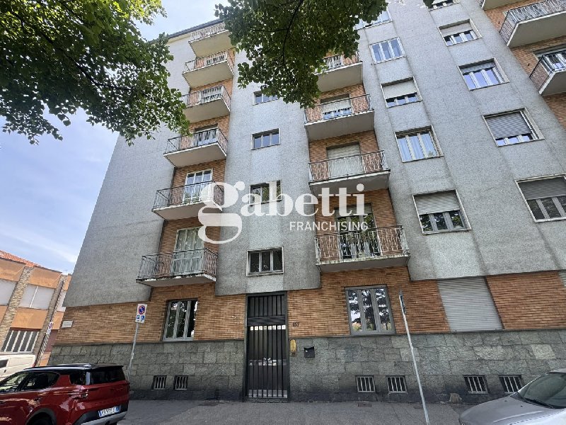 https://www.gabettisantaritapozzostrada.it/Appartamento affitto Torino Via TIRRENO, € 450, 4 camere, 17 mq, Secondo piano