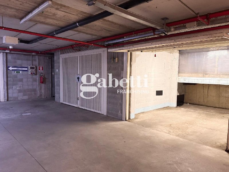 https://www.gabettisantaritapozzostrada.it/Box/Posto auto vendita Torino Corso AGNELLI, € 22.000, 18 mq